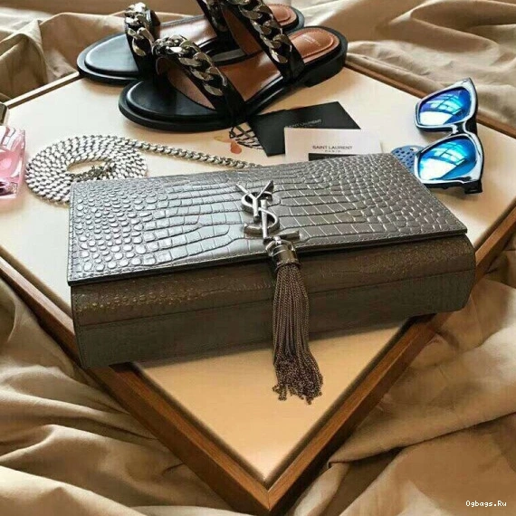 YSL KATE MEDIUM 0815